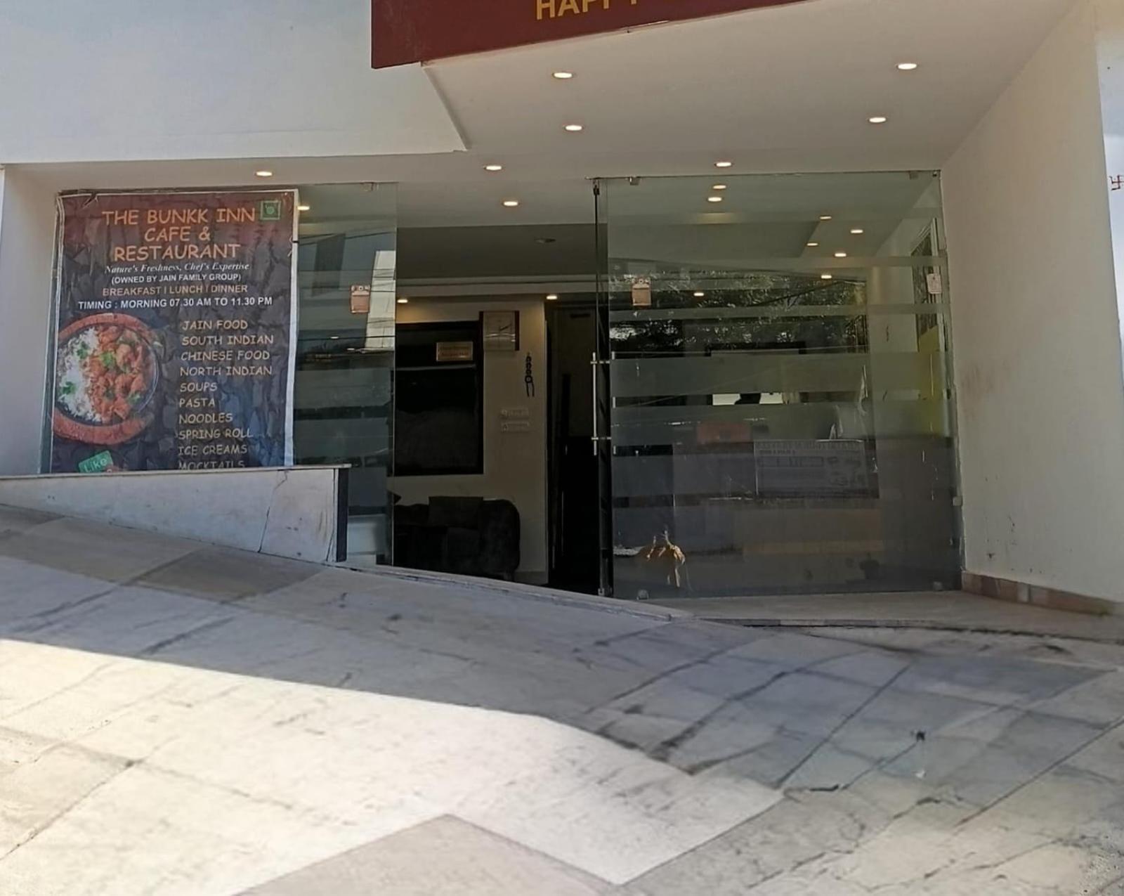 מוסורי The Bunkk Inn Hotel & Restaurant מראה חיצוני תמונה